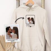 Custom Printed Family Portrait Hoodie – Personalized Couple Outline Art | Animated Style Gift